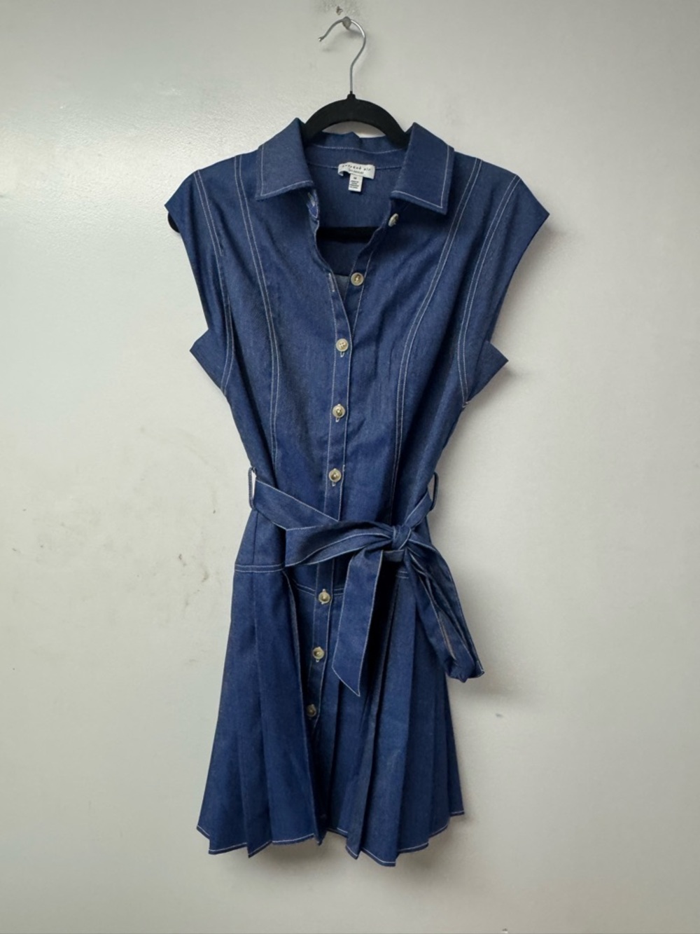 Current Air Anthropologie M Denim Pleated Button Up Dress Belted Collared A5 - Picture 4 of 10